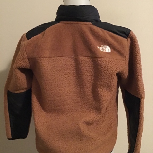 🔥The North Face, great condition, does have fur lint, see photos, size 7/8 - Picture 7 of 9